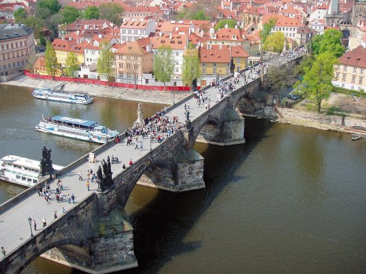 cmsimages%5Crondreis%5CBECS301_praag_bratislava_budapest_en_wenen_karelsbrug_in_praag_web.jpg